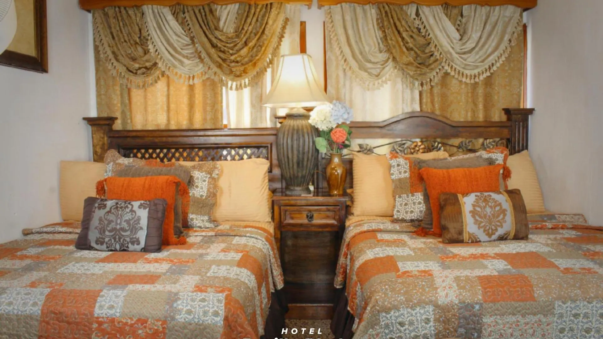Hotel Rholyn Pura Vida !! location