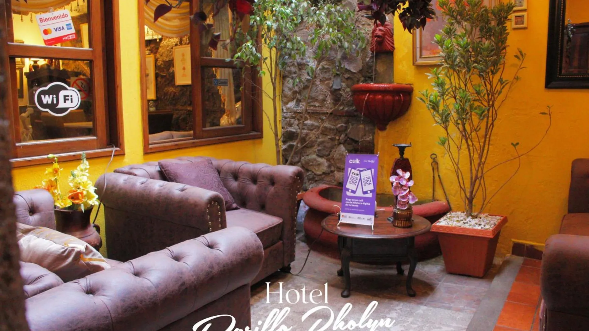 Hotel Rholyn Pura Vida !! Antigua